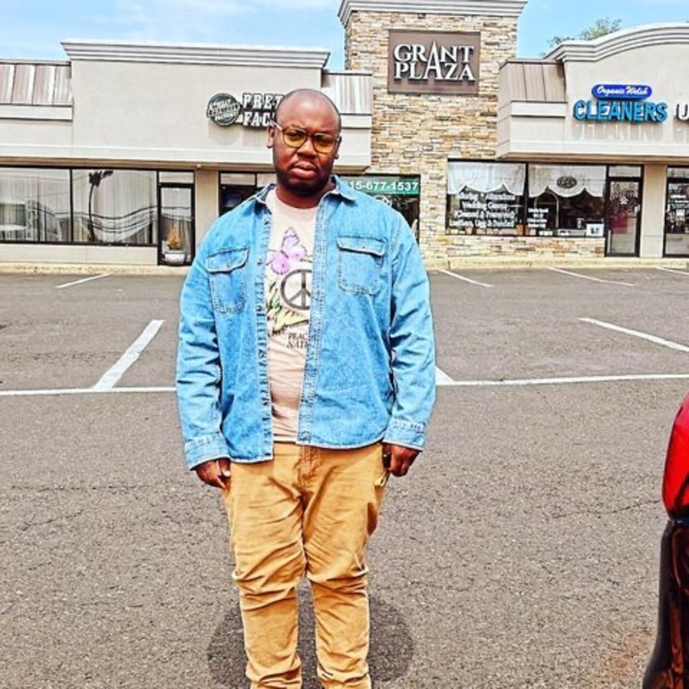 Meet your Posher, Devin